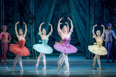 how long is the sleeping beauty ballet how does the length of the ballet impact its narrative and audience experience?